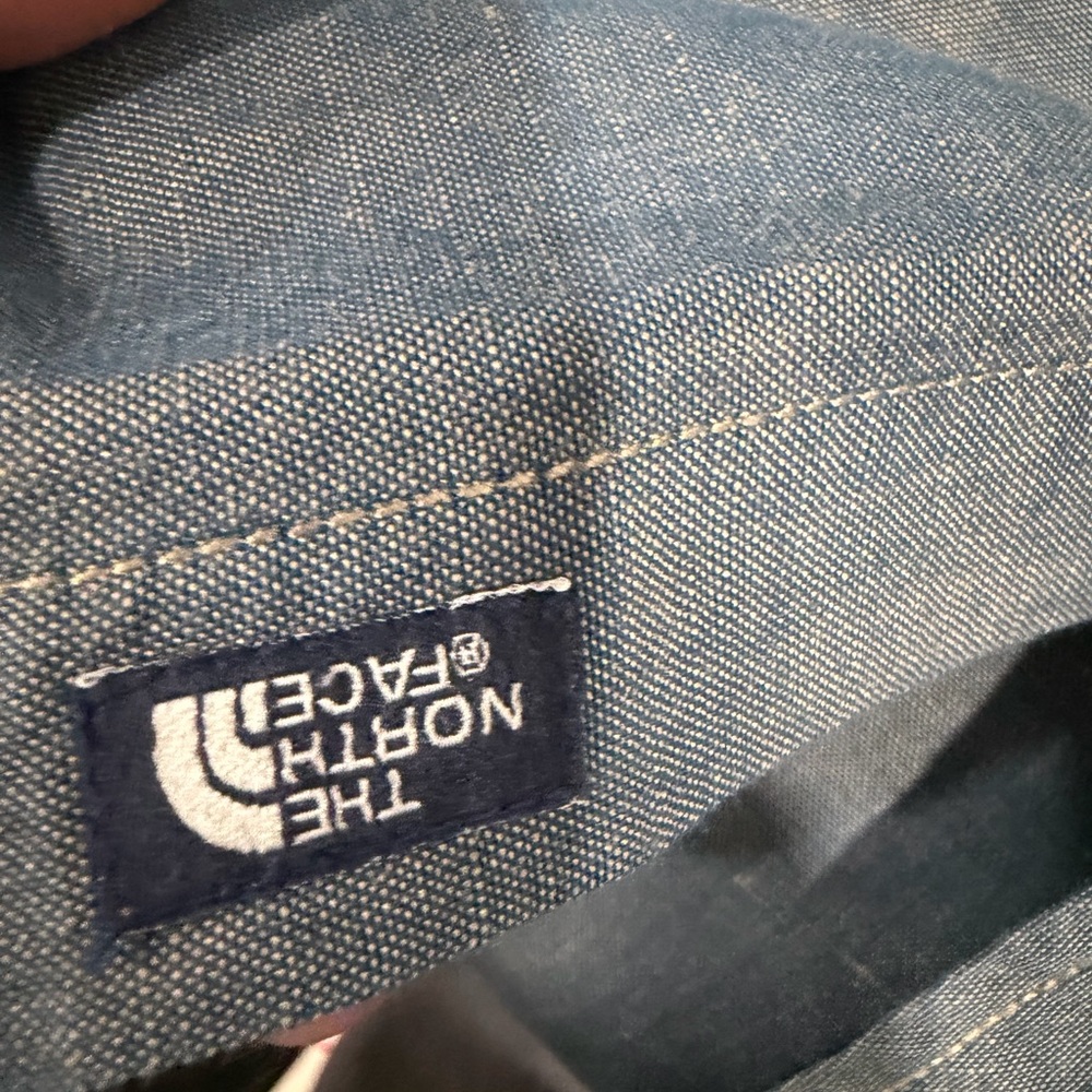 The North Face Men's Vintage Blue Casual Shirt - Picture 3 of 9
